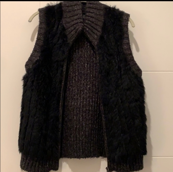 Black Rabbit Fur Vest - Picture 4 of 6
